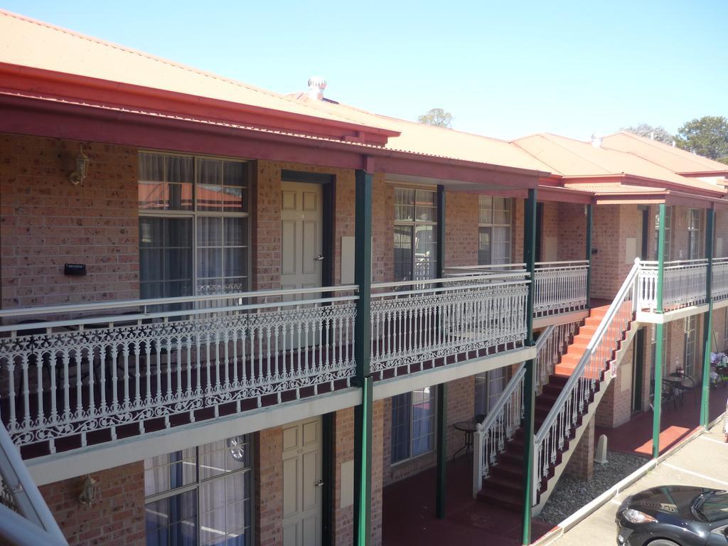 Heritage Motor Inn Гоулберн Екстериор снимка