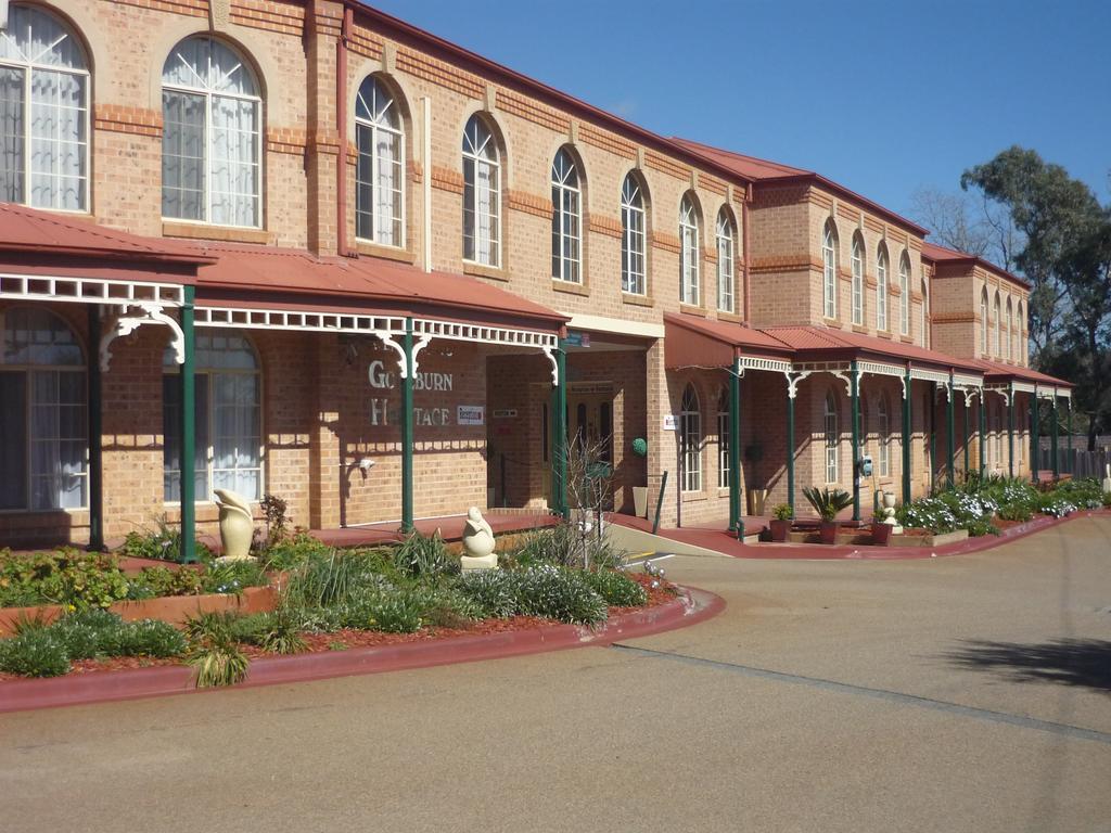 Heritage Motor Inn Гоулберн Екстериор снимка