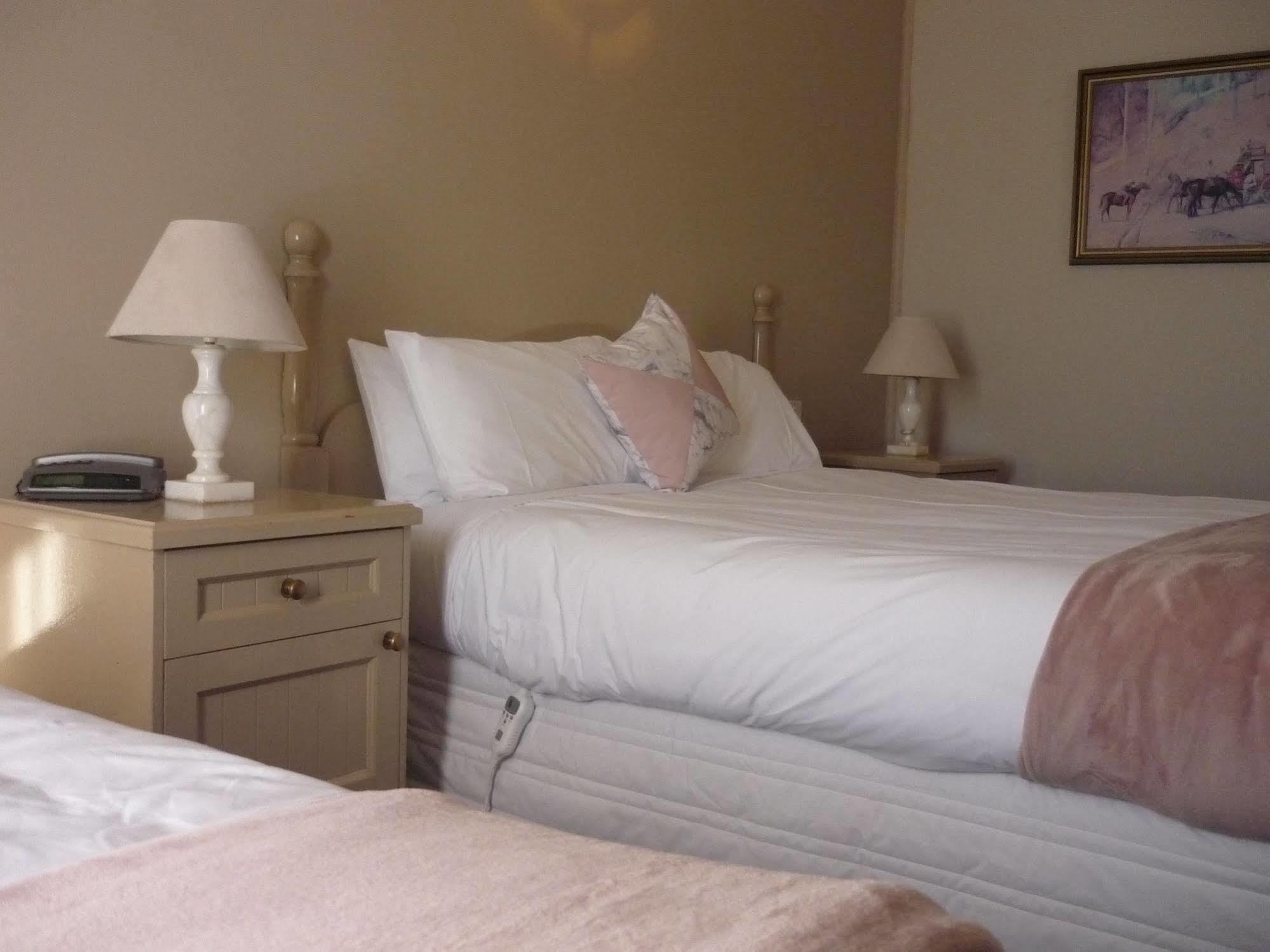 Heritage Motor Inn Гоулберн Екстериор снимка