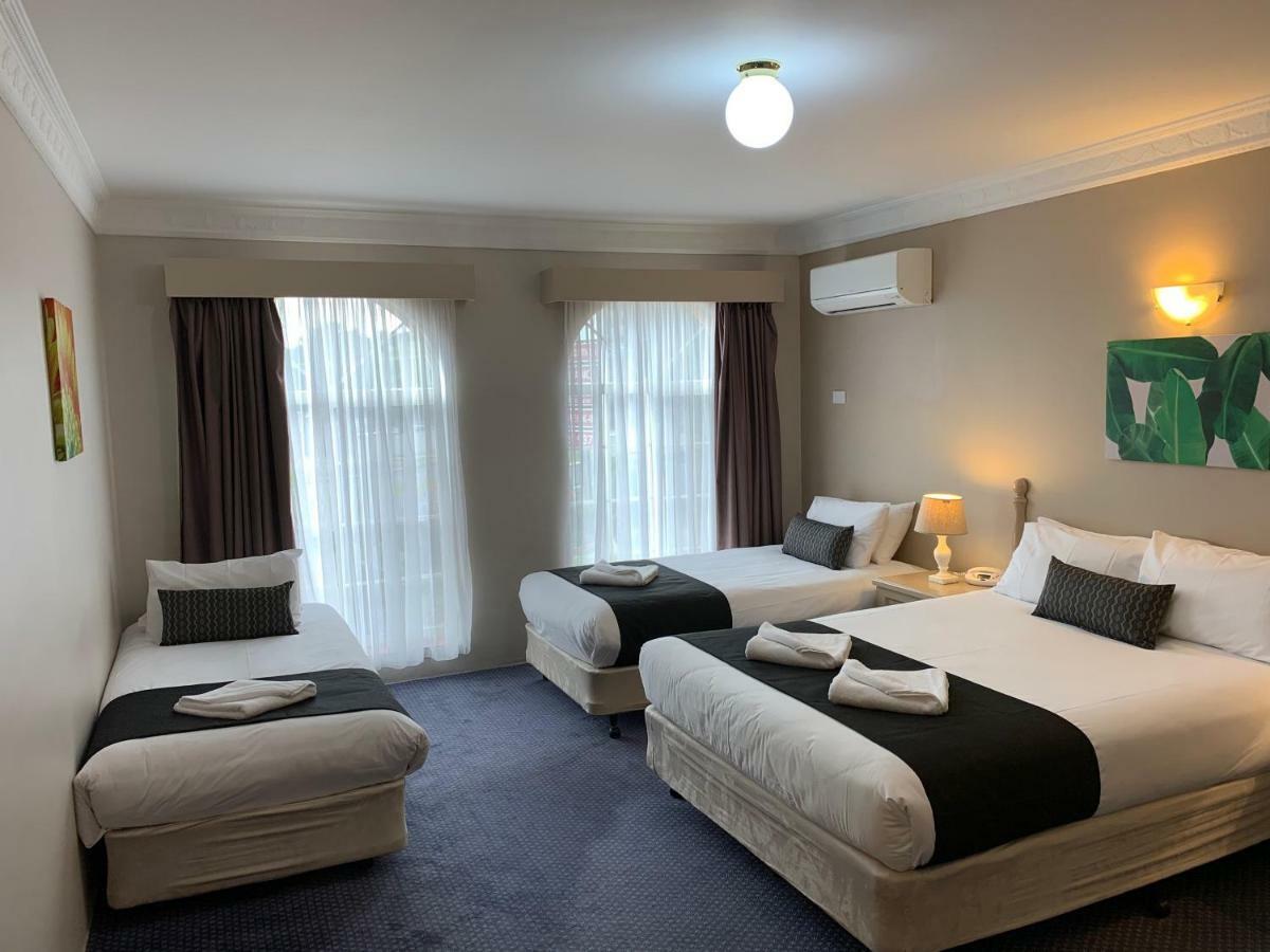 Heritage Motor Inn Гоулберн Екстериор снимка